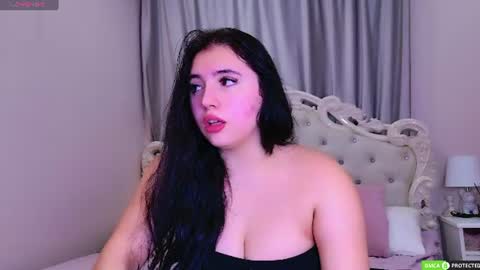 Snapshot of jennyferguson chatting on July 7, 7:29 pm Jenny Ferguson online show from July 7, 7:29 pm