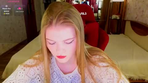 Snapshot of jennykiss11 chatting on May 9, 6:13 pm your dream online show from May 9, 6:13 pm
