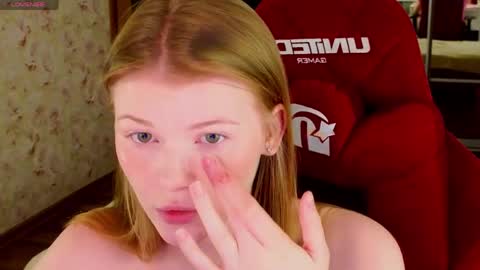 Snapshot of jennykiss11 chatting on May 10, 6:35 pm your dream online show from May 10, 6:35 pm