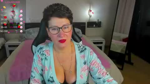 Jenny online show from July 12, 7:54 am