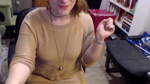 Snapshot of jennyneeds chatting on December 28, 5:33 am theChloeStar online show from December 28, 5:33 am