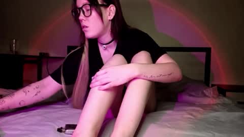 Snapshot of jennyrass chatting on November 9, 1:31 pm JennyRass online show from November 9, 1:31 pm