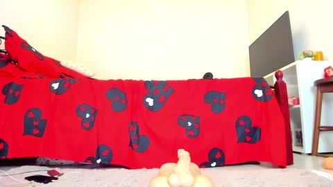 Snapshot of jennywildd chatting on November 24, 6:51 pm infamous blondiechloe. Jennyjennywildd online show from November 24, 6:51 pm