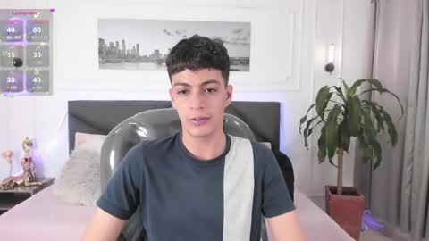 Snapshot of jeremias_1 chatting on June 4, 8:15 pm JEREMIAS online show from June 4, 8:15 pm