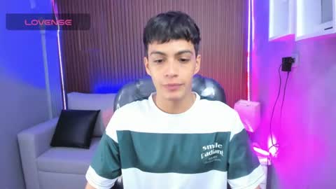 Snapshot of jeremias_1 chatting on June 19, 1:26 pm JEREMIAS online show from June 19, 1:26 pm