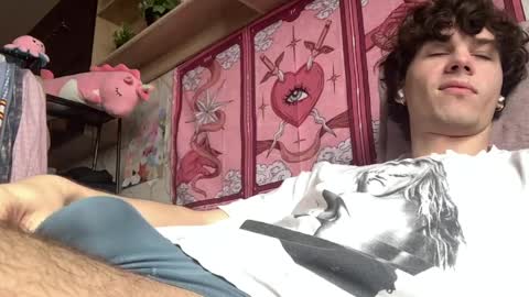 jeremy1scott online show from April 21, 5:03 am