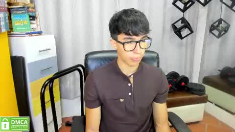 Snapshot of jeremy_job chatting on July 16, 11:49 am Jeremy online show from July 16, 11:49 am