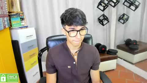 Snapshot of jeremy_job chatting on July 23, 11:41 am Jeremy online show from July 23, 11:41 am