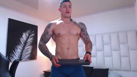 Snapshot of jeremy_lane chatting on May 3, 11:44 pm Jeremy lane online show from May 3, 11:44 pm