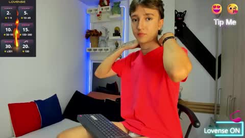 jero independent model online show from December 3, 8:51 pm