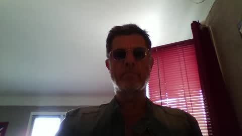 Snapshot of jerflor chatting on May 9, 3:50 pm jerflor online show from May 9, 3:50 pm
