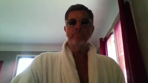 Snapshot of jerflor chatting on May 10, 2:44 pm jerflor online show from May 10, 2:44 pm