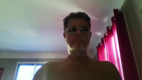 Snapshot of jerflor chatting on May 27, 2:25 pm jerflor online show from May 27, 2:25 pm