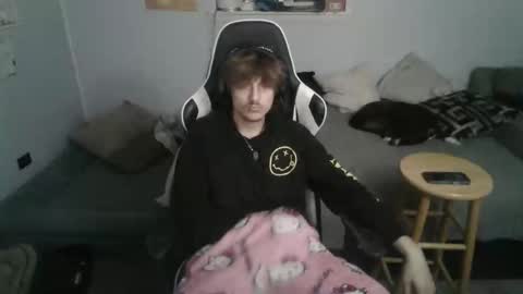 Snapshot of jerimiahslhong chatting on November 14, 2:32 am jerimiahslhong online show from November 14, 2:32 am