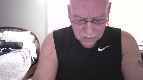 Snapshot of jerkingmanforyou chatting on February 17, 1:13 am jerkingmanforyou online show from February 17, 1:13 am