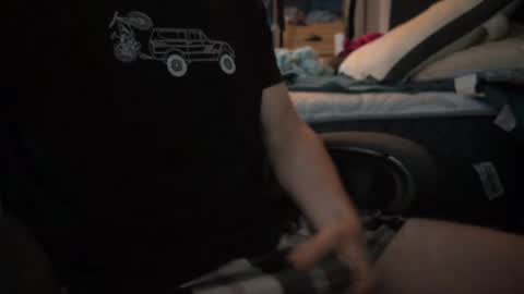 Snapshot of jerkmejake chatting on June 23, 12:52 am jerkmejake online show from June 23, 12:52 am