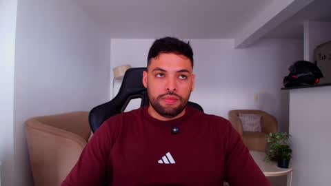 jerome3773 online show from February 25, 7:03 pm