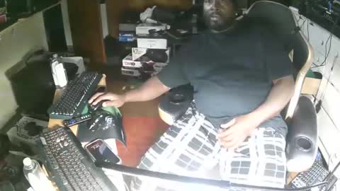 Snapshot of jerry0827 chatting on November 1, 11:40 pm jerry johnson online show from November 1, 11:40 pm