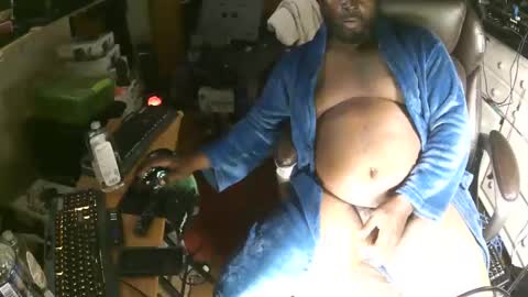 Snapshot of jerry0827 chatting on November 13, 7:51 am jerry johnson online show from November 13, 7:51 am