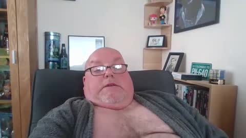 Snapshot of jerseyhammer01 chatting on May 10, 10:31 am Harry online show from May 10, 10:31 am