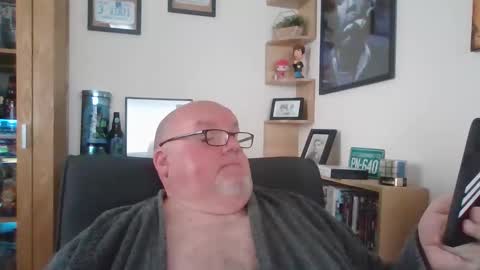 Snapshot of jerseyhammer01 chatting on May 19, 7:37 am Harry online show from May 19, 7:37 am