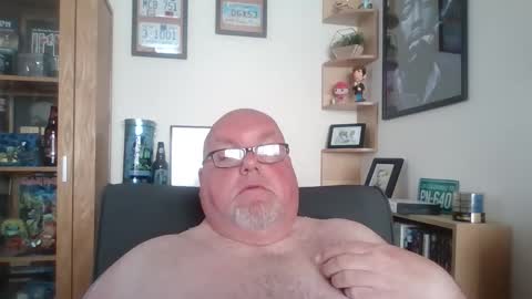 Snapshot of jerseyhammer01 chatting on May 26, 7:48 am Harry online show from May 26, 7:48 am