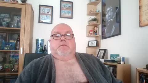 Snapshot of jerseyhammer01 chatting on June 10, 10:03 am Harry online show from June 10, 10:03 am