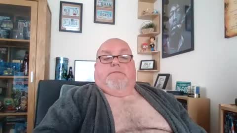 Snapshot of jerseyhammer01 chatting on June 12, 8:57 am Harry online show from June 12, 8:57 am
