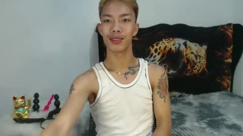 Snapshot of jersthebigasscockxxx chatting on November 18, 8:19 am jersthebigasscockxxx online show from November 18, 8:19 am