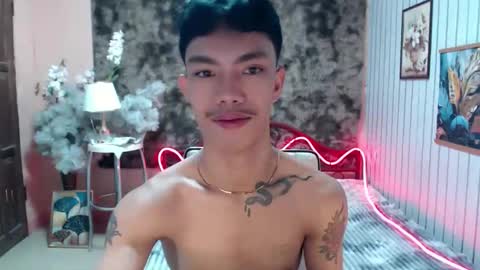 Snapshot of jersthebigasscockxxx chatting on January 16, 1:53 am jersthebigasscockxxx online show from January 16, 1:53 am