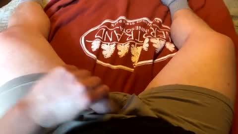 Jeremys room chill and puff one enjoy online show from February 6, 9:49 pm