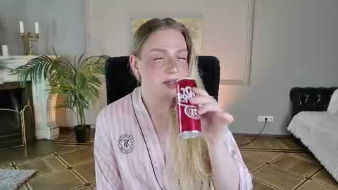 jes_solar online show from July 3, 8:59 pm