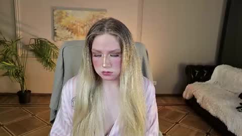 jes_solar online show from July 16, 9:10 pm