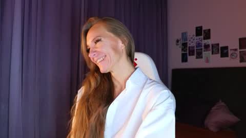 jesica_moon_peachy online show from September 18, 1:40 am