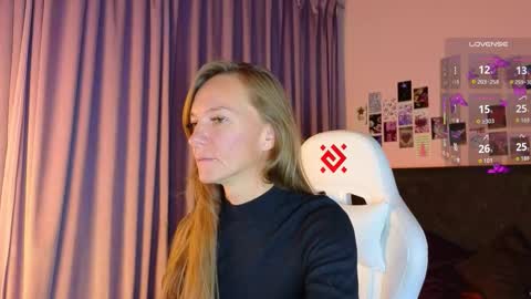 jesica_moon_peachy online show from September 26, 1:31 am