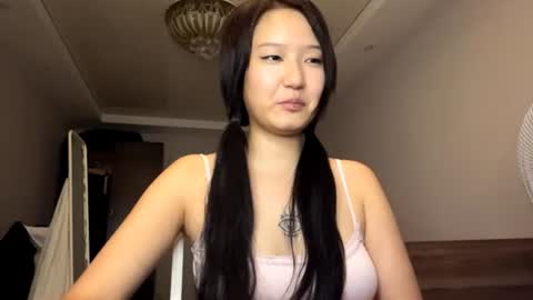 Snapshot of jesicalozaya chatting on July 19, 7:39 pm Emi online show from July 19, 7:39 pm