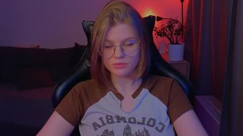  JessieVibes online show from February 24, 3:21 pm