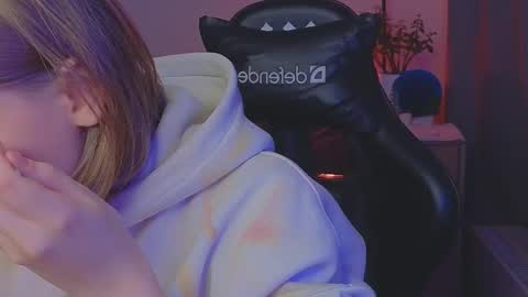  JessieVibes online show from March 4, 3:40 pm