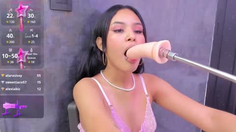 Snapshot of jess_ackerman chatting on February 23, 6:49 am Jess  online show from February 23, 6:49 am