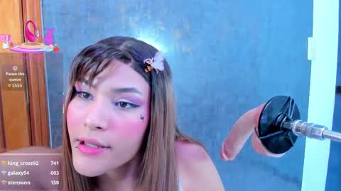 Snapshot of jess_ackerman chatting on September 28, 3:23 am Jess  online show from September 28, 3:23 am