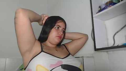 Snapshot of jess_beauty chatting on March 19, 9:46 am jess beauty online show from March 19, 9:46 am