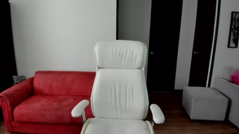 jess_rosse online show from June 17, 3:46 pm