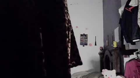 Jessica online show from December 6, 8:48 am