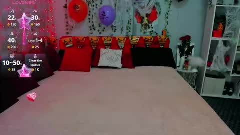 Snapshot of jessabellucci chatting on November 4, 8:35 am Jessa Bellucci online show from November 4, 8:35 am