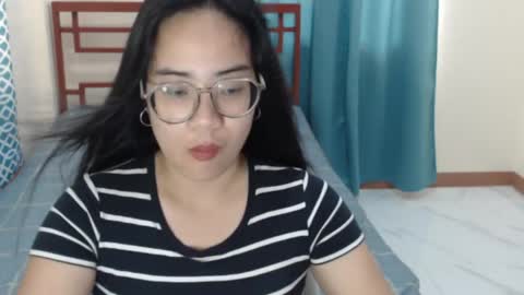 Snapshot of jessalicious_143 chatting on May 18, 4:07 am Jessa online show from May 18, 4:07 am