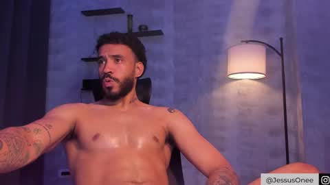 Jesus  IG JessusOne online show from February 10, 9:52 pm