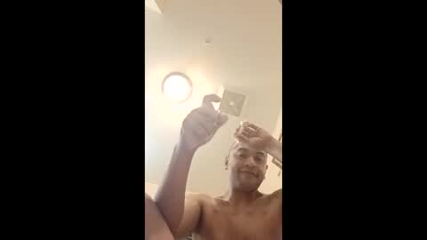 Snapshot of jesse2793 chatting on December 17, 1:50 pm jesse2793 online show from December 17, 1:50 pm