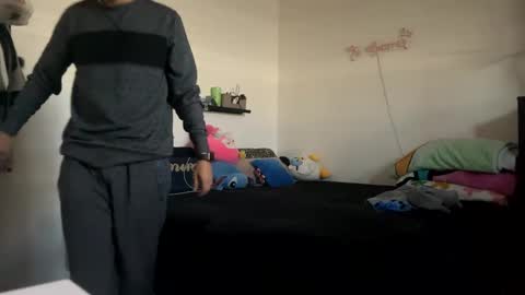 Snapshot of jesselopezcali chatting on February 21, 6:04 pm Hungjessy online show from February 21, 6:04 pm