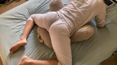 Snapshot of jessesbubble chatting on October 7, 4:26 pm Jesse online show from October 7, 4:26 pm