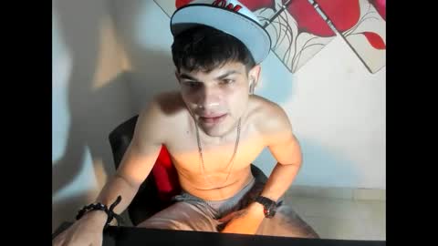 jesshot_bigcock online show from June 5, 7:03 am
